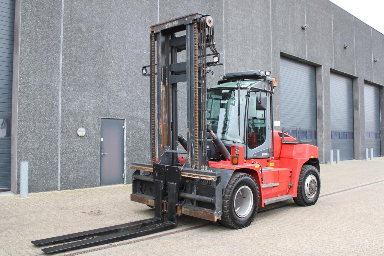 Kalmar DCG100-6 - Dízel targonca: 2 kép. Kalmar DCG100-6 - Dízel targonca: 2 kép.
