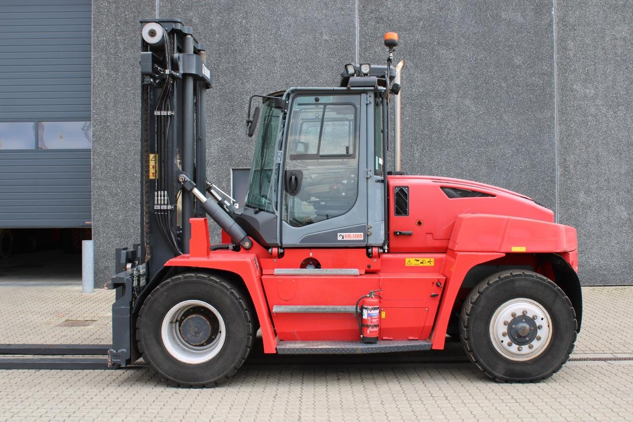 Kalmar DCG100-6 - Dízel targonca: 1 kép. Kalmar DCG100-6 - Dízel targonca: 1 kép.