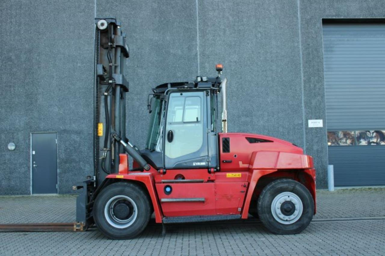 Kalmar DCG100-6 - Dízel targonca: 1 kép. Kalmar DCG100-6 - Dízel targonca: 1 kép.