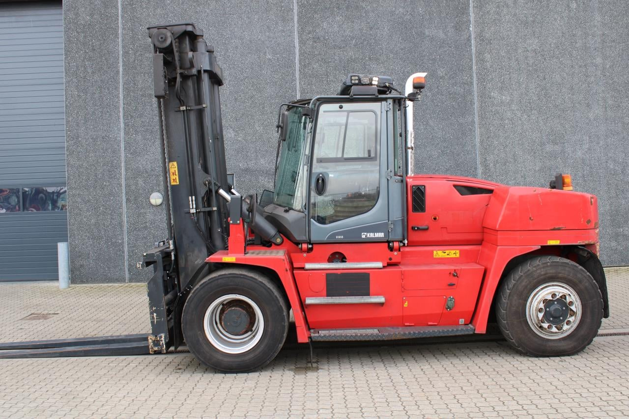 Kalmar DCG150-12 - Dízel targonca: 1 kép. Kalmar DCG150-12 - Dízel targonca: 1 kép.