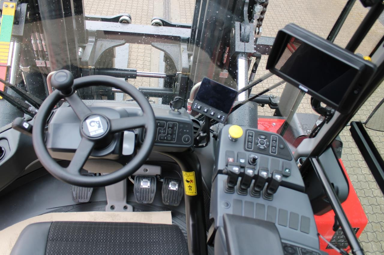 Kalmar DCG250-12 - Dízel targonca: 4 kép. Kalmar DCG250-12 - Dízel targonca: 4 kép.