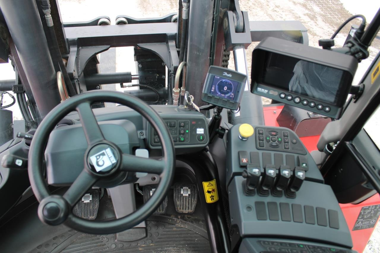 Kalmar DCG250-12 - Dízel targonca: 4 kép. Kalmar DCG250-12 - Dízel targonca: 4 kép.