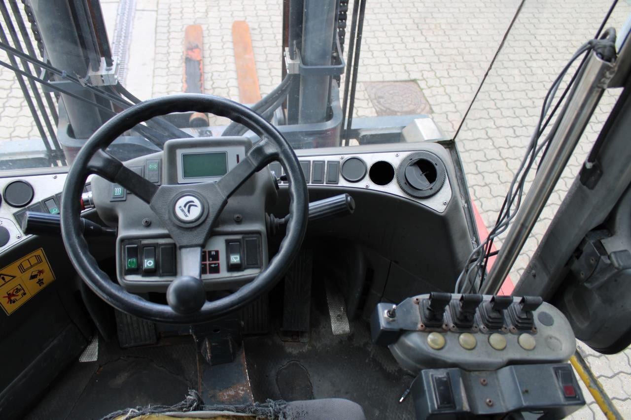 Kalmar ECF70-6 - Elektromos targonca: 4 kép. Kalmar ECF70-6 - Elektromos targonca: 4 kép.