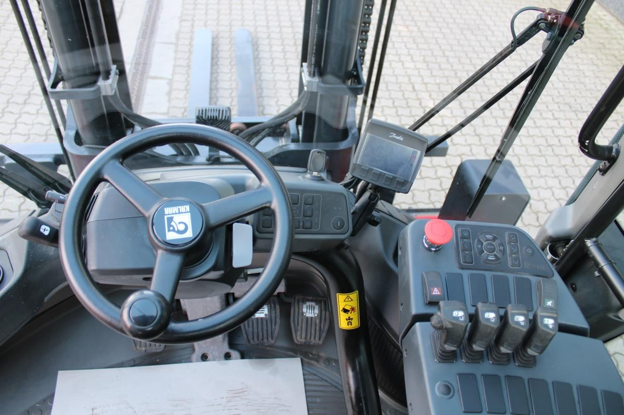 Kalmar ECG55-6 - Elektromos targonca: 4 kép. Kalmar ECG55-6 - Elektromos targonca: 4 kép.