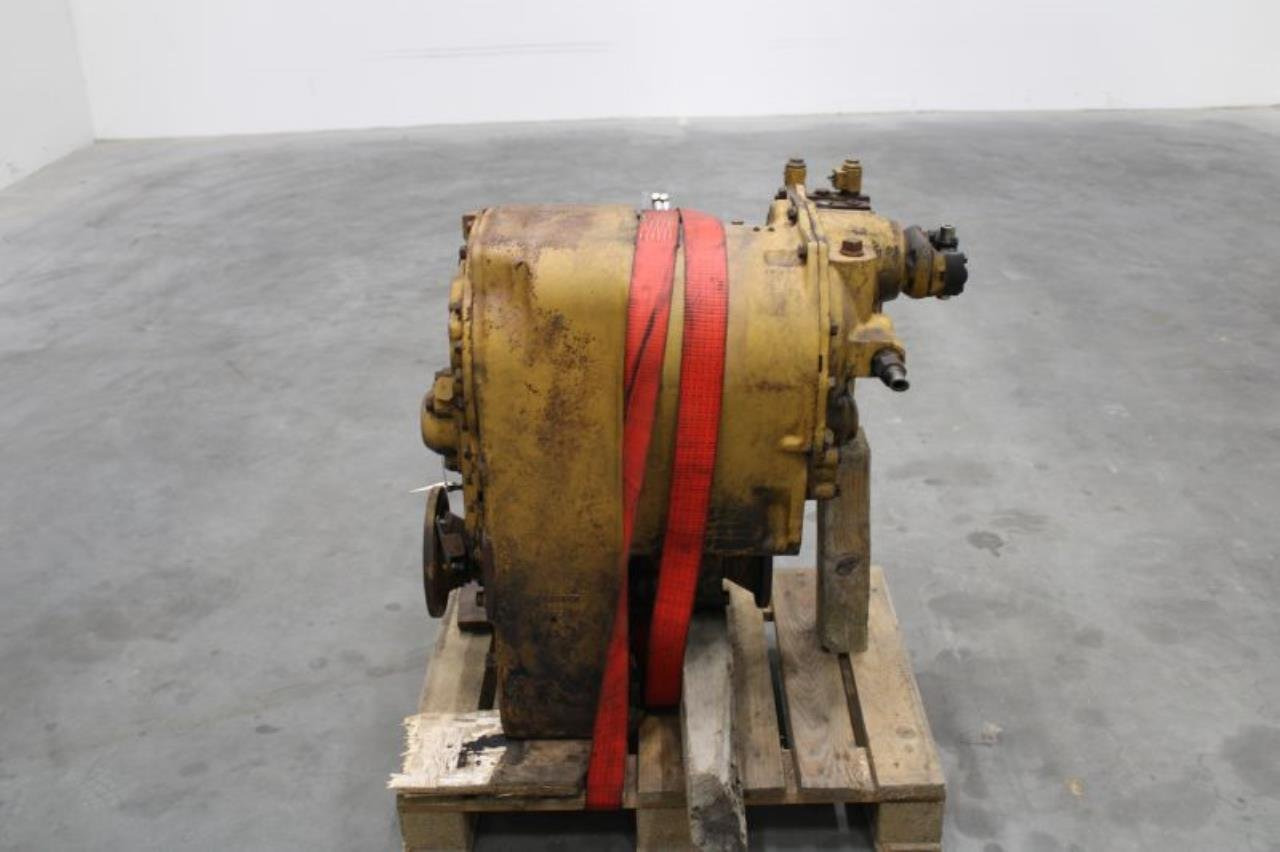 Kalmar R32822-630 - Erőátvitel - Anyagmozgató gép: 2 kép. Kalmar R32822-630 - Erőátvitel - Anyagmozgató gép: 2 kép.