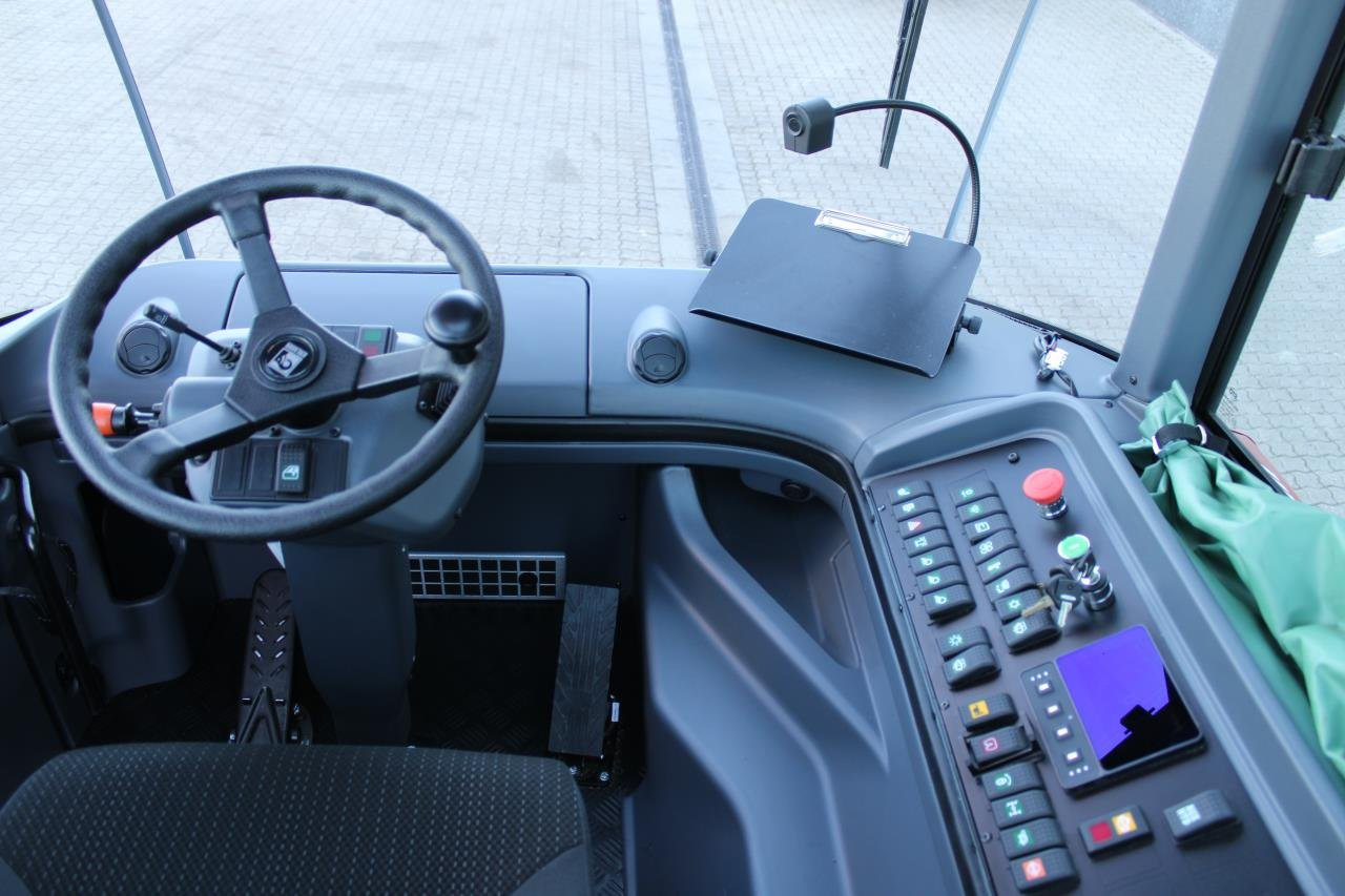 Kalmar TRL618I 4X4 - Terminál targoncá: 4 kép. Kalmar TRL618I 4X4 - Terminál targoncá: 4 kép.