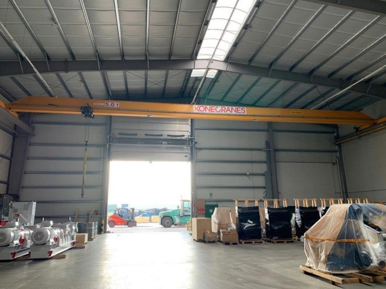 Konecranes 5T TRAVERS CRANE - Portáldaru: 4 kép. Konecranes 5T TRAVERS CRANE - Portáldaru: 4 kép.