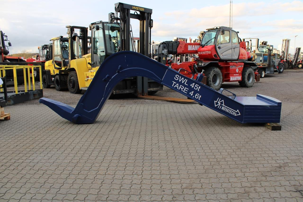 Novatech SH45 - Kikötői berendezés: 1 kép. Novatech SH45 - Kikötői berendezés: 1 kép.