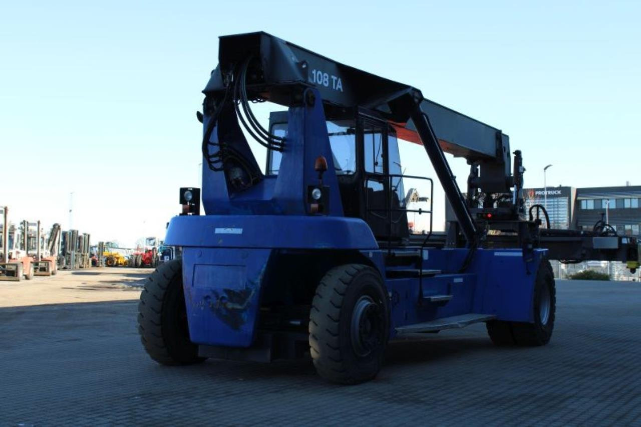 SMV SC108TA6 - Konténerrakodó: 3 kép. SMV SC108TA6 - Konténerrakodó: 3 kép.
