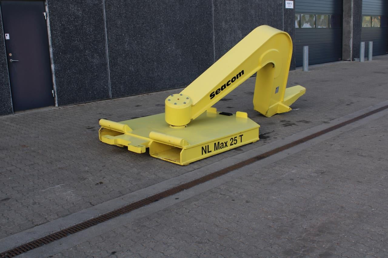 Seacom SEACOM GSH25 - Kikötői berendezés: 2 kép. Seacom SEACOM GSH25 - Kikötői berendezés: 2 kép.