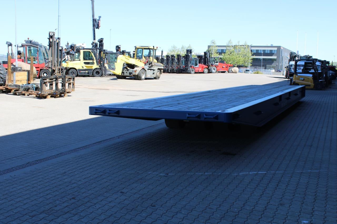 Seacom SEACOM RT40-100T - RoRo utánfutó: 3 kép. Seacom SEACOM RT40-100T - RoRo utánfutó: 3 kép.