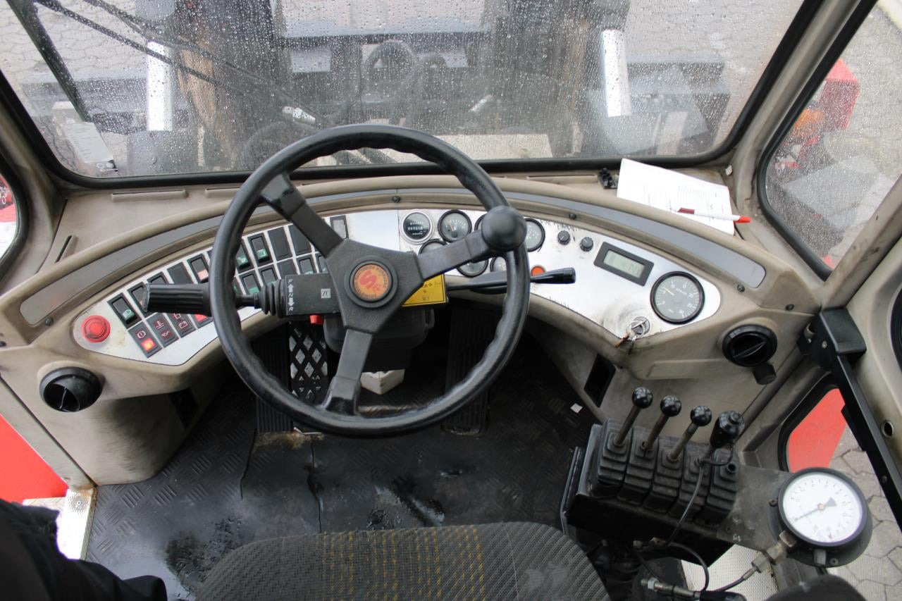 SveTruck 16120-38 - Dízel targonca: 4 kép. SveTruck 16120-38 - Dízel targonca: 4 kép.