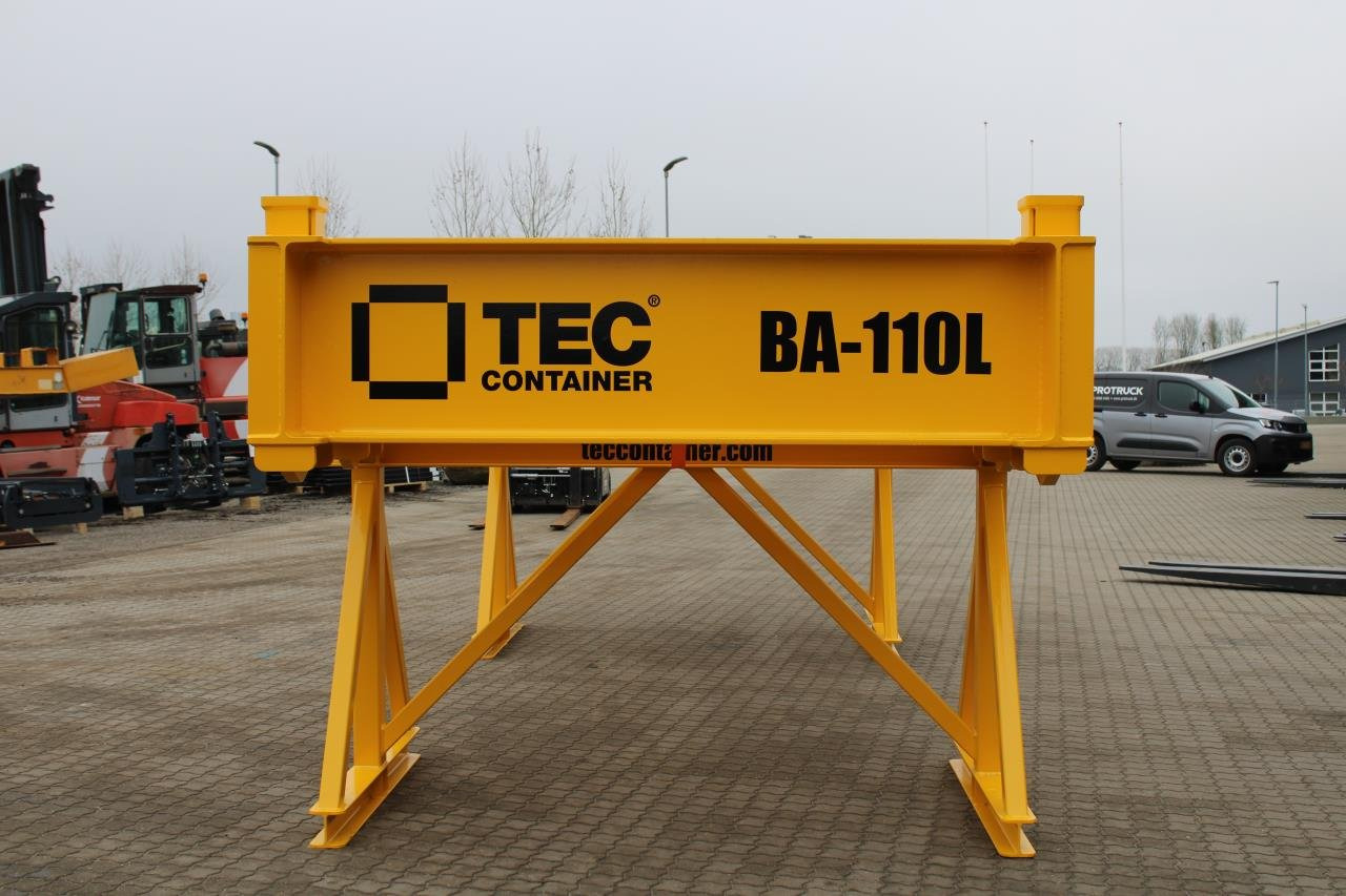 Tec Container 20“ WITH - Kikötői berendezés: 2 kép. Tec Container 20“ WITH - Kikötői berendezés: 2 kép.