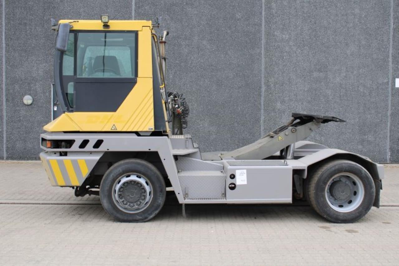 Terberg RT222 - Terminál targoncá: 1 kép. Terberg RT222 - Terminál targoncá: 1 kép.