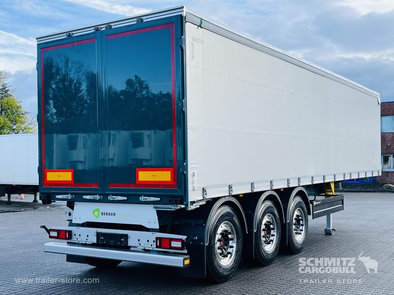 BERGER Auflieger Curtainsider Coil - Ponyvás félpótkocsi: 1 kép. BERGER Auflieger Curtainsider Coil - Ponyvás félpótkocsi: 1 kép.