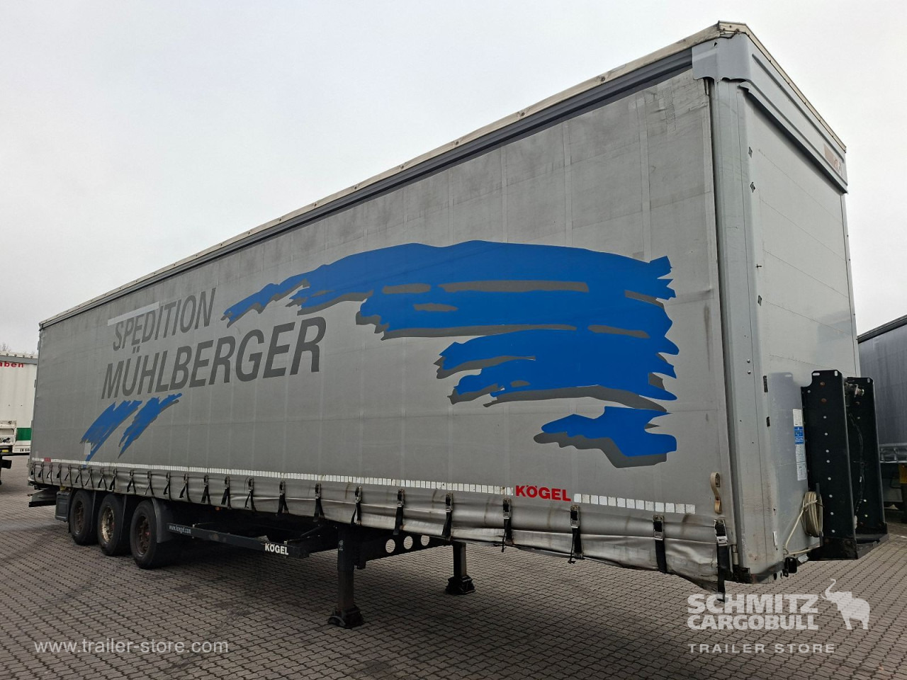 KOEGEL Auflieger Curtainsider Mega - Ponyvás félpótkocsi: 1 kép. KOEGEL Auflieger Curtainsider Mega - Ponyvás félpótkocsi: 1 kép.