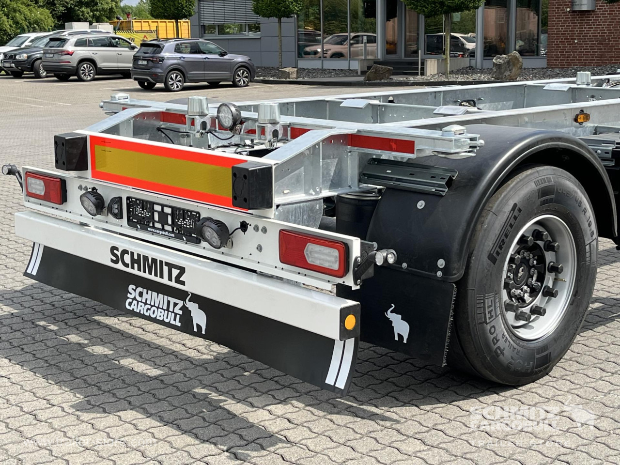 SCHMITZ Anhänger Wechselfahrgestell Maxiausführung - Pótkocsi cserefelépítményes: 2 kép. SCHMITZ Anhänger Wechselfahrgestell Maxiausführung - Pótkocsi cserefelépítményes: 2 kép.