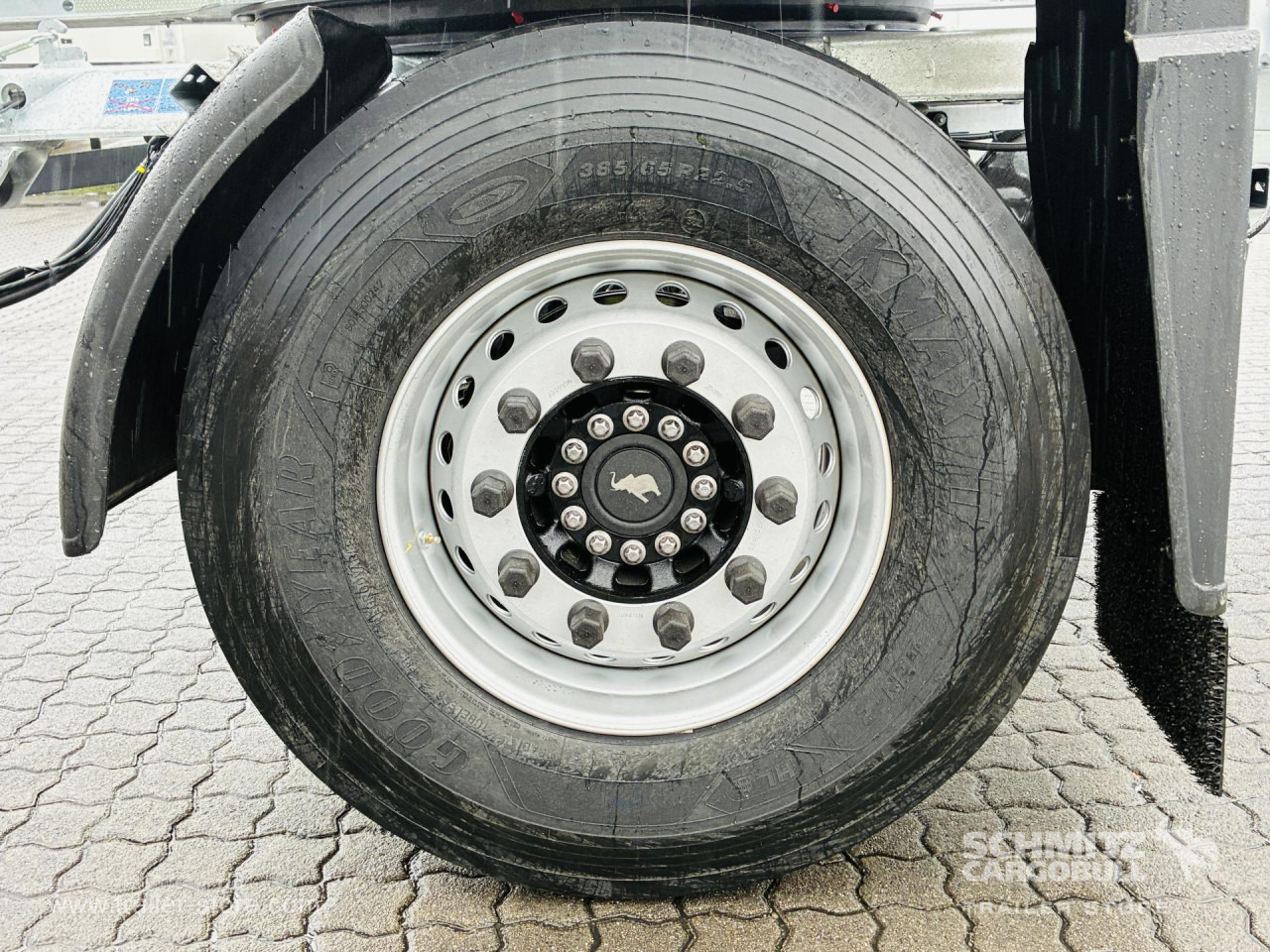 SCHMITZ Anhänger Wechselfahrgestell Standard - Pótkocsi cserefelépítményes: 4 kép. SCHMITZ Anhänger Wechselfahrgestell Standard - Pótkocsi cserefelépítményes: 4 kép.