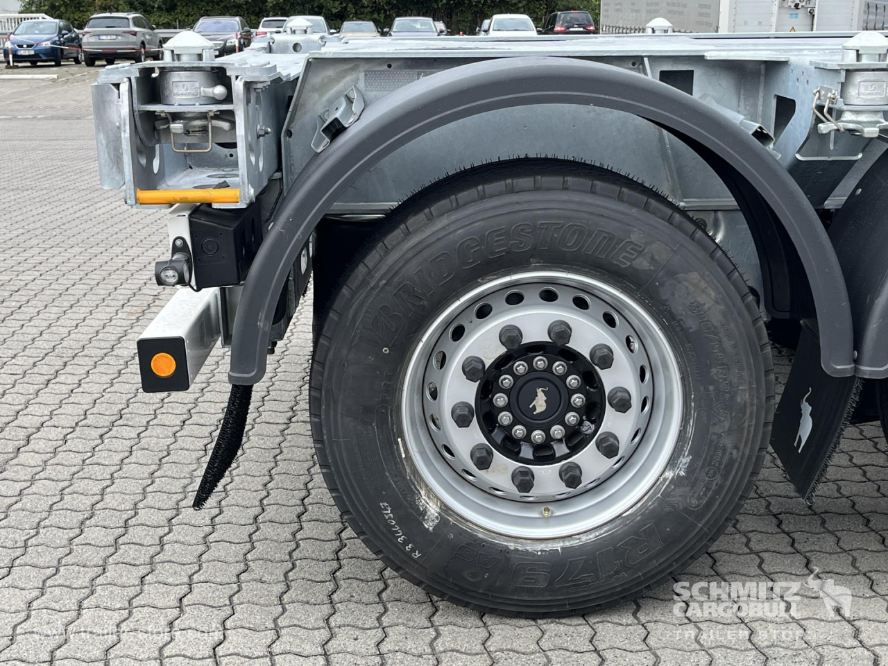SCHMITZ Auflieger Containerfahrgestell Standard - Félpótkocsi cserefelépítményes: 4 kép. SCHMITZ Auflieger Containerfahrgestell Standard - Félpótkocsi cserefelépítményes: 4 kép.