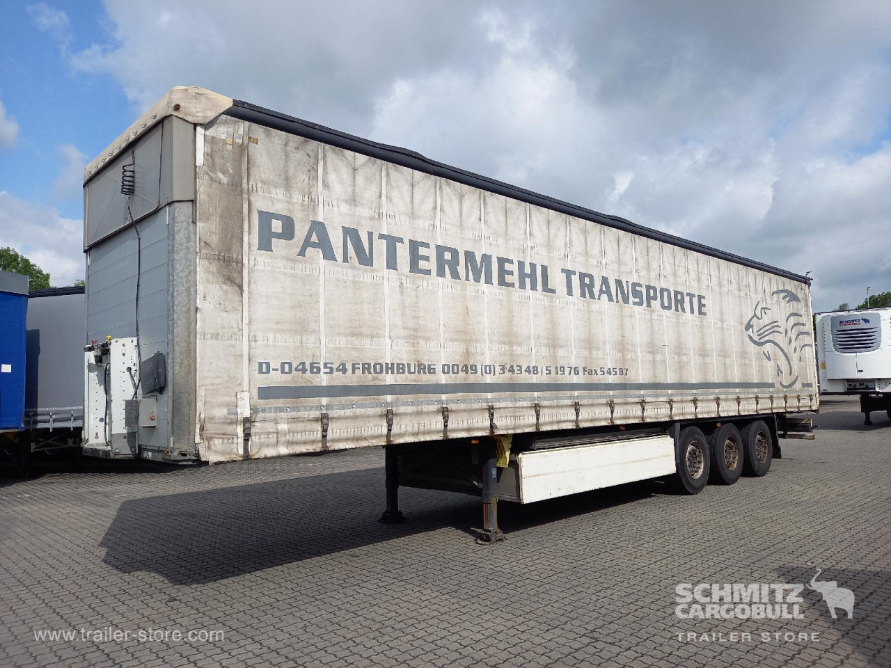 SCHMITZ Auflieger Curtainsider Standard - Ponyvás félpótkocsi: 1 kép. SCHMITZ Auflieger Curtainsider Standard - Ponyvás félpótkocsi: 1 kép.