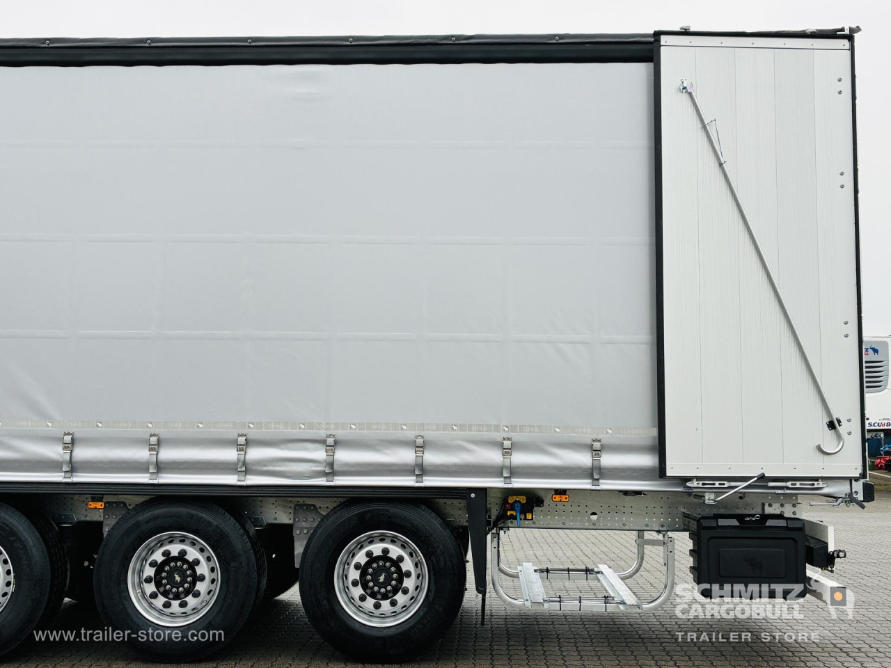 SCHMITZ Auflieger Curtainsider Standard - Ponyvás félpótkocsi: 5 kép. SCHMITZ Auflieger Curtainsider Standard - Ponyvás félpótkocsi: 5 kép.