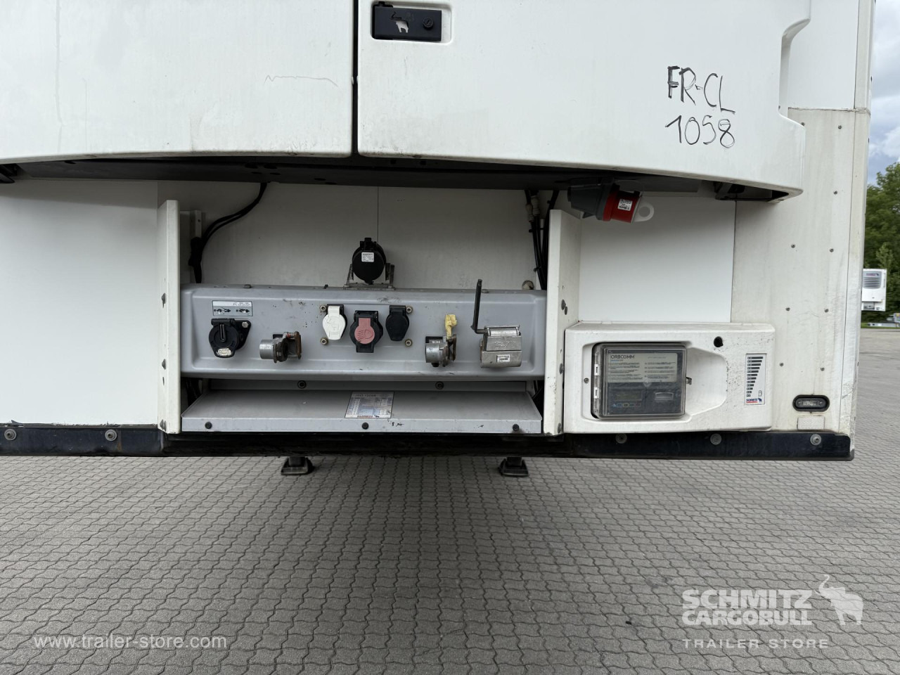 SCHMITZ Auflieger Tiefkühler Mega Double deck - Félpótkocsi hőszigetelt: 4 kép. SCHMITZ Auflieger Tiefkühler Mega Double deck - Félpótkocsi hőszigetelt: 4 kép.