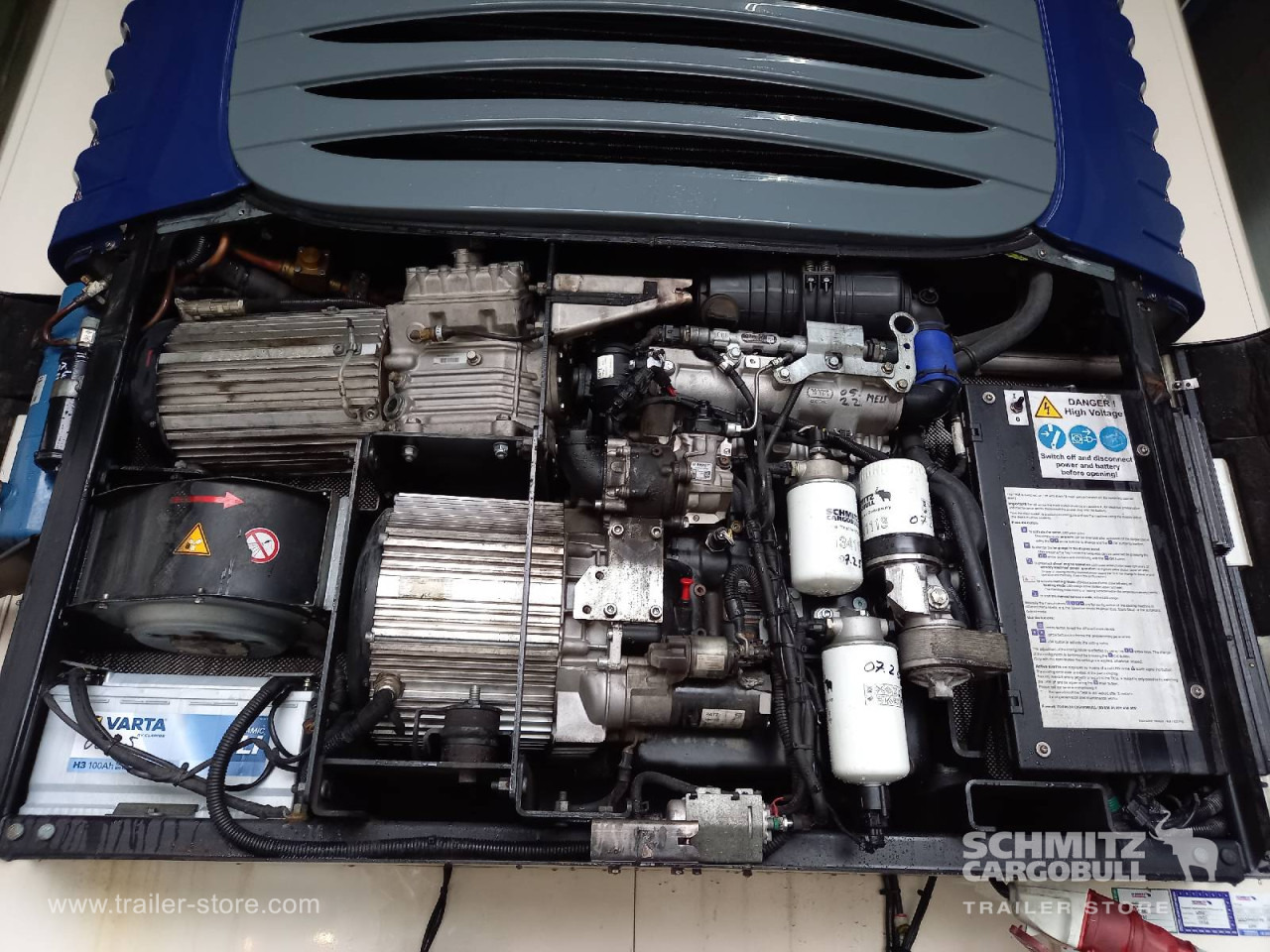 SCHMITZ Auflieger Tiefkühler Multitemp Double deck - Félpótkocsi hőszigetelt: 4 kép. SCHMITZ Auflieger Tiefkühler Multitemp Double deck - Félpótkocsi hőszigetelt: 4 kép.