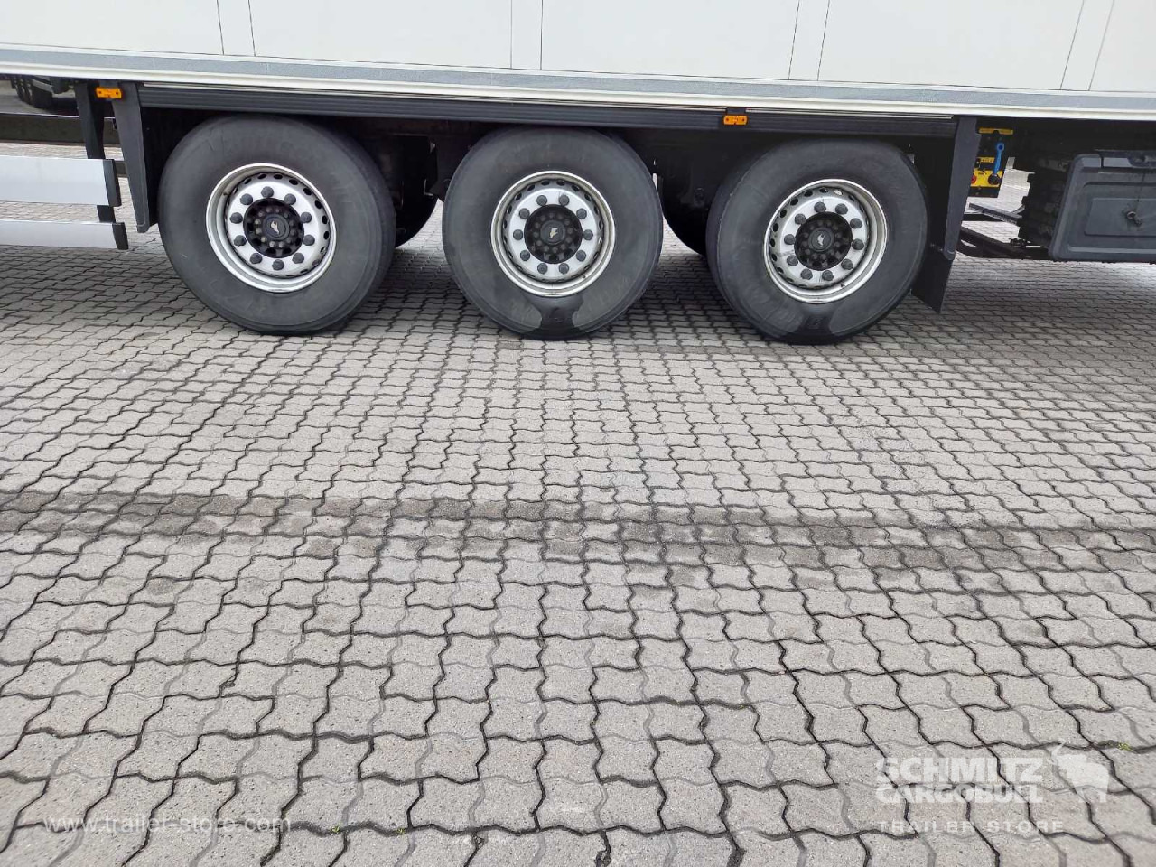 SCHMITZ Auflieger Tiefkühler Standard Double deck - Félpótkocsi hőszigetelt: 5 kép. SCHMITZ Auflieger Tiefkühler Standard Double deck - Félpótkocsi hőszigetelt: 5 kép.