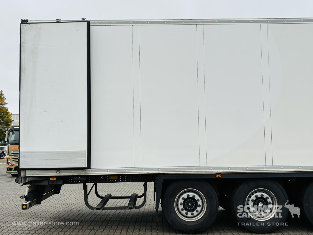 SCHMITZ Auflieger Tiefkühler Standard Double deck - Félpótkocsi hőszigetelt: 2 kép. SCHMITZ Auflieger Tiefkühler Standard Double deck - Félpótkocsi hőszigetelt: 2 kép.