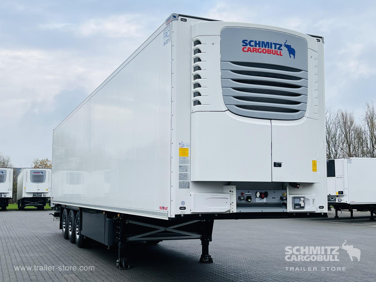 SCHMITZ Auflieger Tiefkühler Standard Double deck - Félpótkocsi hőszigetelt: 1 kép. SCHMITZ Auflieger Tiefkühler Standard Double deck - Félpótkocsi hőszigetelt: 1 kép.