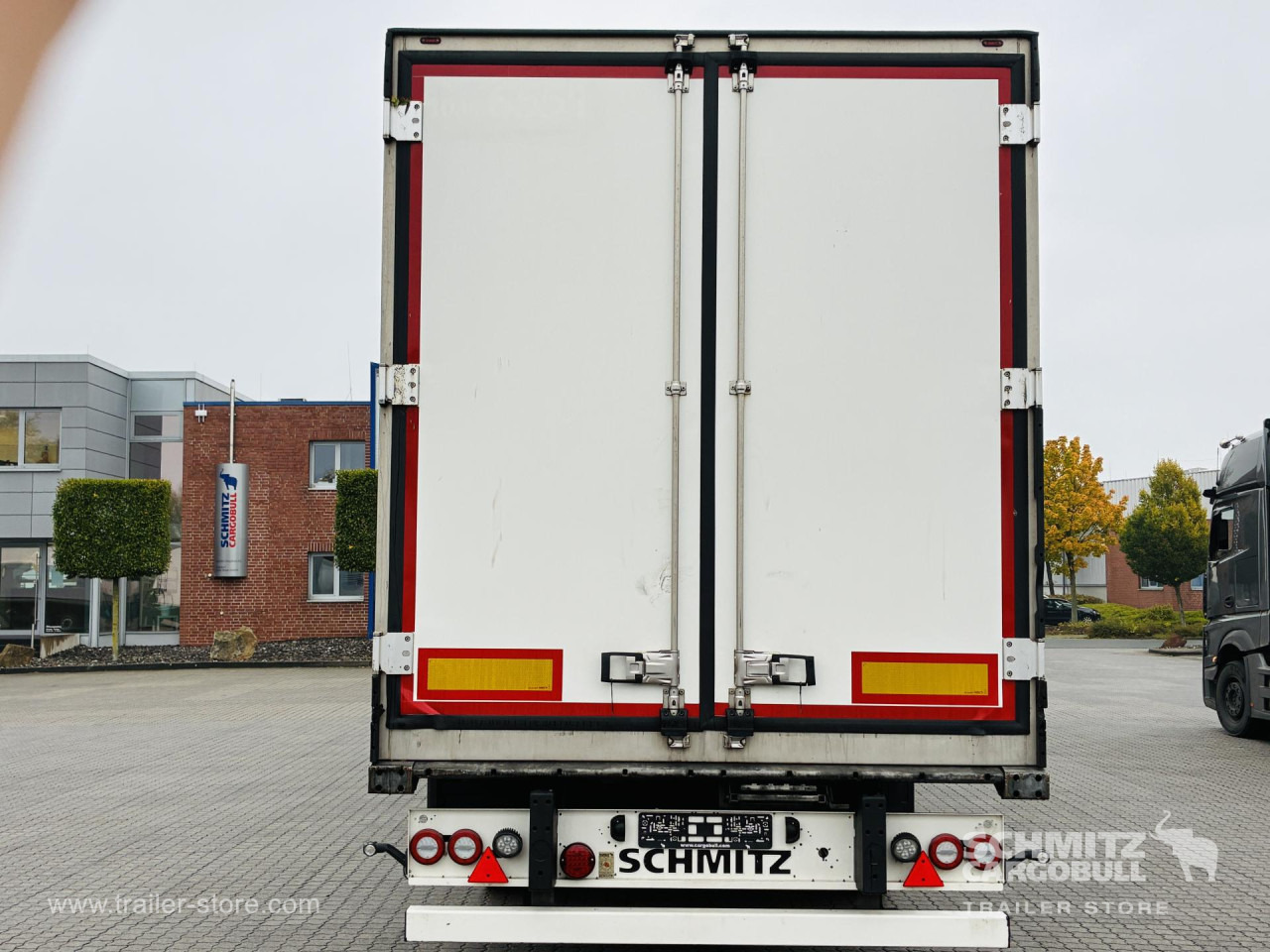 SCHMITZ Auflieger Tiefkühler Standard Double deck - Félpótkocsi hőszigetelt: 4 kép. SCHMITZ Auflieger Tiefkühler Standard Double deck - Félpótkocsi hőszigetelt: 4 kép.
