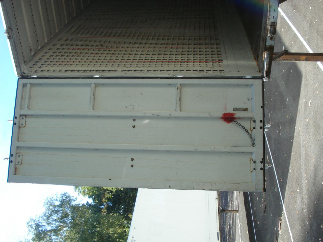 Krone WK 7,7 STG Kleider Textil Jumbo C 7,82 - Pótkocsi dobozos: 4 kép. Krone WK 7,7 STG Kleider Textil Jumbo C 7,82 - Pótkocsi dobozos: 4 kép.