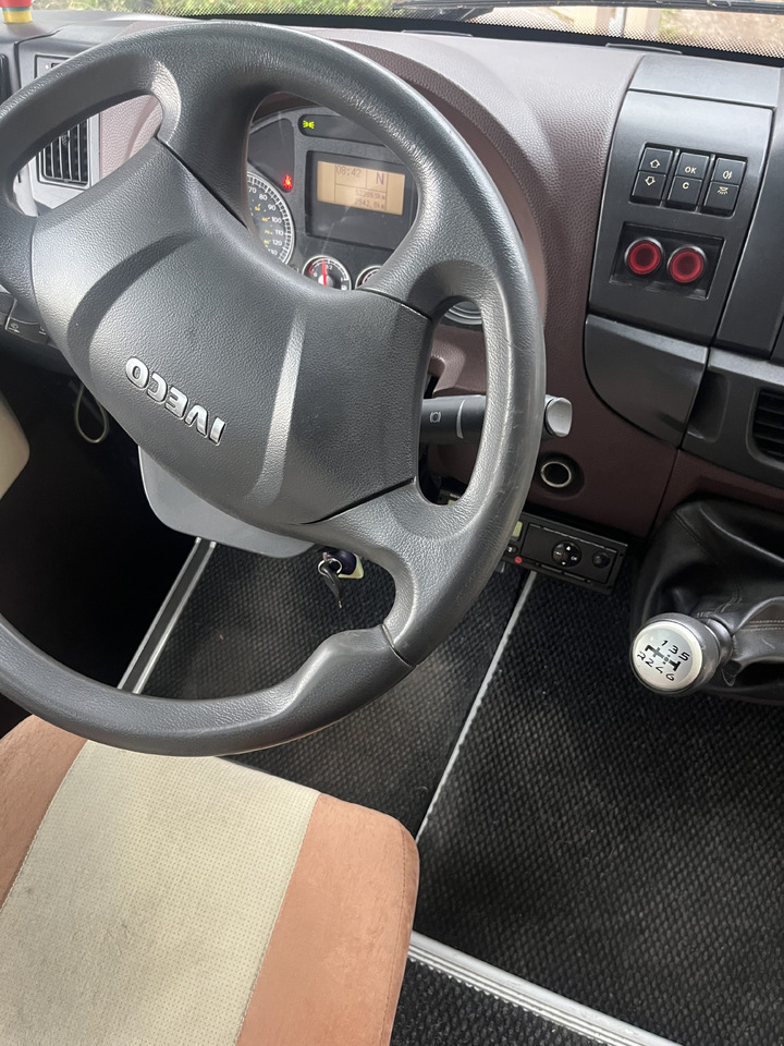 IVECO 100 Calipso New Car - Minibusz, Kisbusz: 5 kép. IVECO 100 Calipso New Car - Minibusz, Kisbusz: 5 kép.