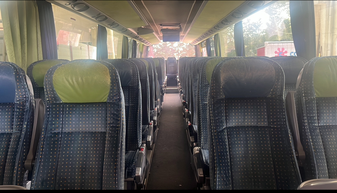 SETRA S 415 HD Top Class - Távolsági busz: 2 kép. SETRA S 415 HD Top Class - Távolsági busz: 2 kép.