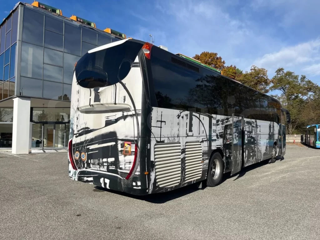 N.1 IVECO MAGELYS – Anno 2016 - Távolsági busz: 4 kép. N.1 IVECO MAGELYS – Anno 2016 - Távolsági busz: 4 kép.