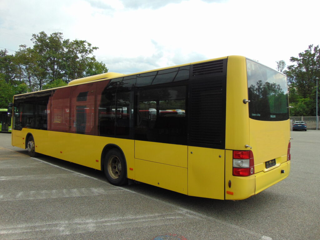 N.1 MAN LION’S CITY A37 LF – Anno 2012 - Városi busz: 5 kép. N.1 MAN LION’S CITY A37 LF – Anno 2012 - Városi busz: 5 kép.