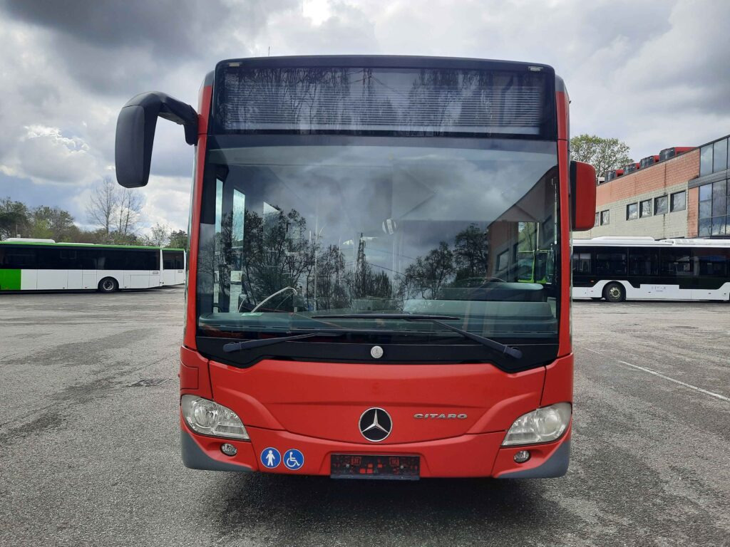 N.2 MERCEDES BENZ CITARO 628 LF – Anno 2014 - Városi busz: 2 kép. N.2 MERCEDES BENZ CITARO 628 LF – Anno 2014 - Városi busz: 2 kép.