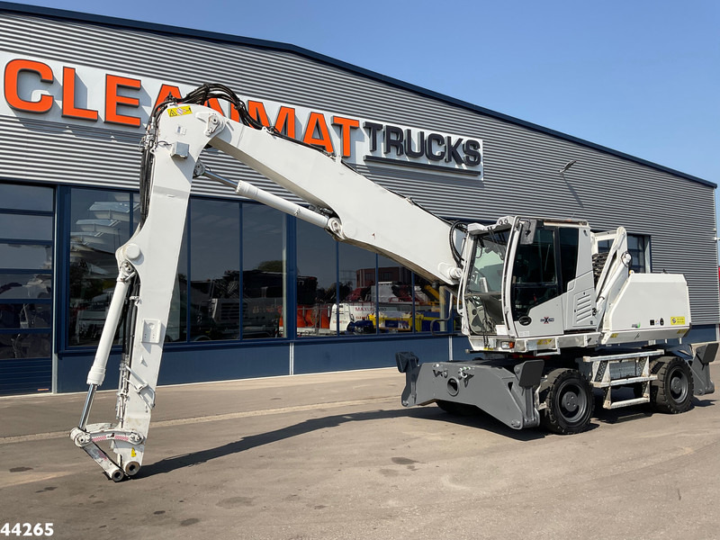 Sennebogen 821 E Material Handling Machine - Anyagmozgató gép: 5 kép. Sennebogen 821 E Material Handling Machine - Anyagmozgató gép: 5 kép.