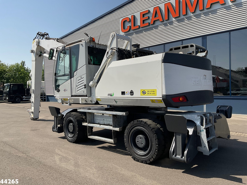 Sennebogen 821 E Material Handling Machine - Anyagmozgató gép: 2 kép. Sennebogen 821 E Material Handling Machine - Anyagmozgató gép: 2 kép.