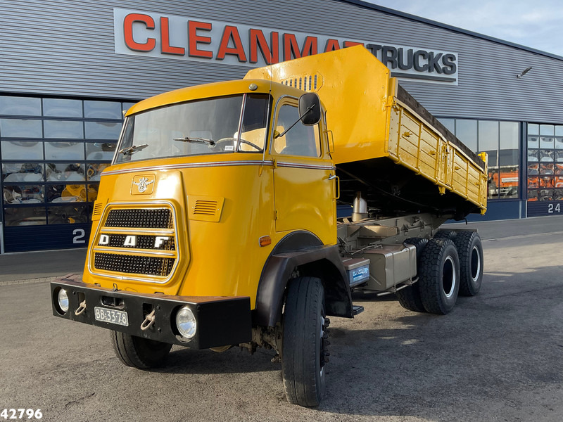 DAF AZ 1900 DS 420 6x6 Driezijdige kipper "Oldtimer" - Billenőplatós teherautó: 1 kép. DAF AZ 1900 DS 420 6x6 Driezijdige kipper "Oldtimer" - Billenőplatós teherautó: 1 kép.