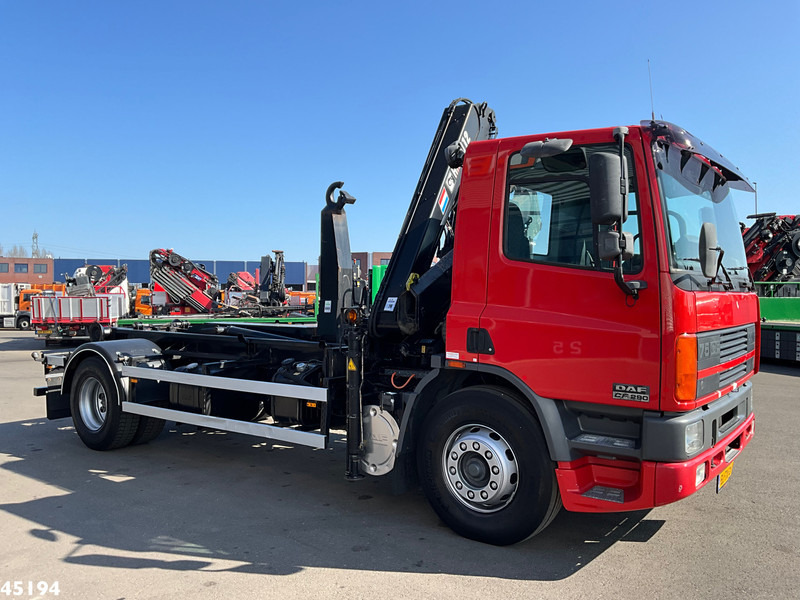 DAF FA 75.290 ATI Hiab 11 Tonmeter laadkraan Just 84.508 km! - Horgos rakodó teherautó, Darus autó: 4 kép. DAF FA 75.290 ATI Hiab 11 Tonmeter laadkraan Just 84.508 km! - Horgos rakodó teherautó, Darus autó: 4 kép.