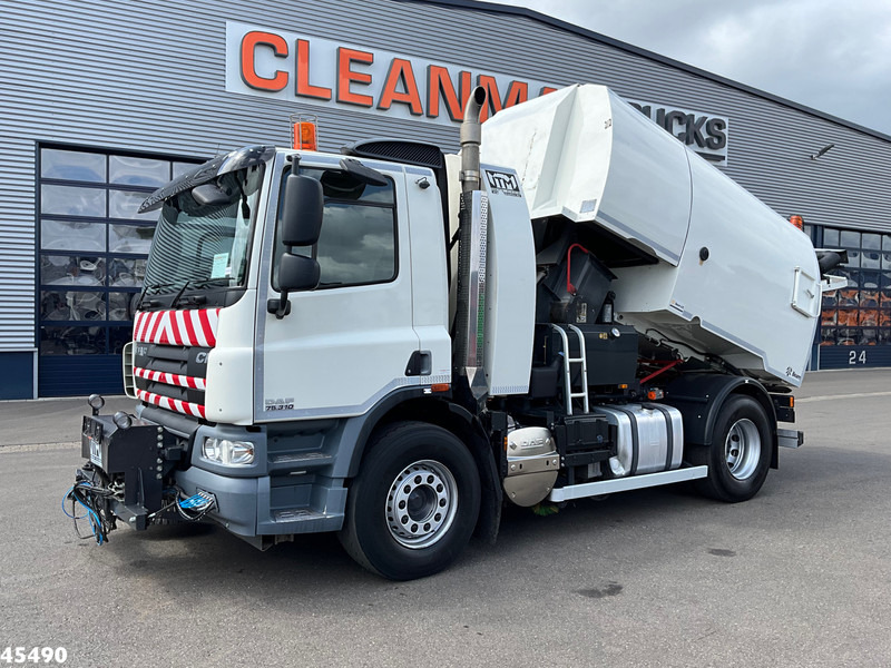 DAF FA 75 CF 310 Johnston Beam VT 800 Just 95.458 km! - Utcaseprő gép: 2 kép. DAF FA 75 CF 310 Johnston Beam VT 800 Just 95.458 km! - Utcaseprő gép: 2 kép.