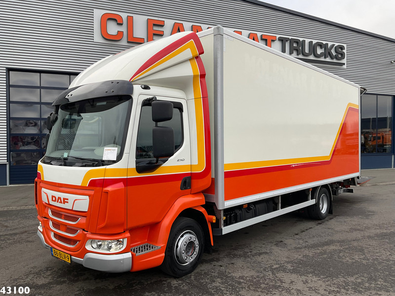 DAF FA LF 210 Euro 6 with DHollandia taillift - Dobozos felépítményű teherautó: 1 kép. DAF FA LF 210 Euro 6 with DHollandia taillift - Dobozos felépítményű teherautó: 1 kép.