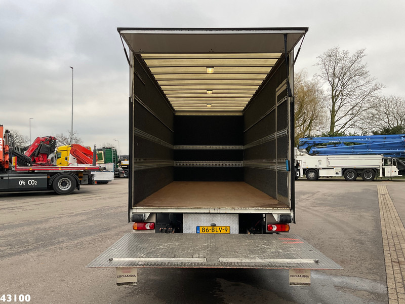DAF FA LF 210 Euro 6 with DHollandia taillift - Dobozos felépítményű teherautó: 4 kép. DAF FA LF 210 Euro 6 with DHollandia taillift - Dobozos felépítményű teherautó: 4 kép.