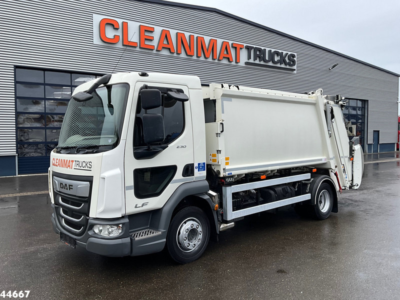 DAF FA LF 230 Euro 6 RHD Terberg 8m³ Just 67.505 Km! - Szemetesautó: 1 kép. DAF FA LF 230 Euro 6 RHD Terberg 8m³ Just 67.505 Km! - Szemetesautó: 1 kép.