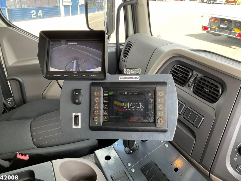 Utcaseprő gép DAF FA LF 230 Johnston VT 650: 13 kép.