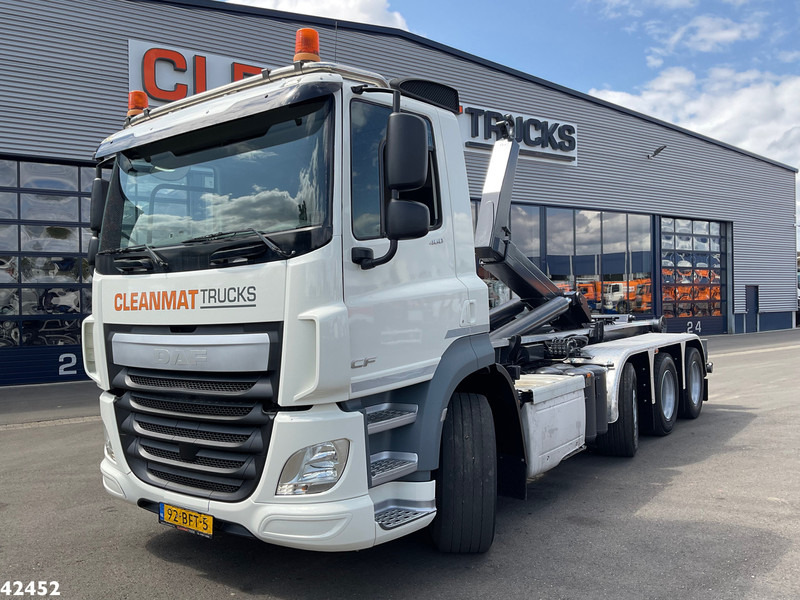 DAF FAK CF 460 Tridem 8x2 Euro 6 VDL 30 Ton haakarmsysteem - Horgos rakodó teherautó: 1 kép. DAF FAK CF 460 Tridem 8x2 Euro 6 VDL 30 Ton haakarmsysteem - Horgos rakodó teherautó: 1 kép.