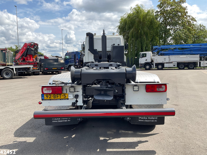 DAF FAK CF 460 Tridem 8x2 Euro 6 VDL 30 Ton haakarmsysteem - Horgos rakodó teherautó: 4 kép. DAF FAK CF 460 Tridem 8x2 Euro 6 VDL 30 Ton haakarmsysteem - Horgos rakodó teherautó: 4 kép.