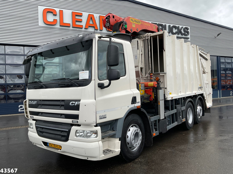 DAF FAN 75 CF 250 Palfinger 23 Tonmeter laadkraan - Szemetesautó: 2 kép. DAF FAN 75 CF 250 Palfinger 23 Tonmeter laadkraan - Szemetesautó: 2 kép.