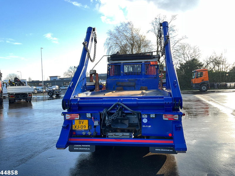 DAF FAN 85 CF 360 Manual VDL 18 Ton portaalarmsysteem - Konténerszállító: 4 kép. DAF FAN 85 CF 360 Manual VDL 18 Ton portaalarmsysteem - Konténerszállító: 4 kép.